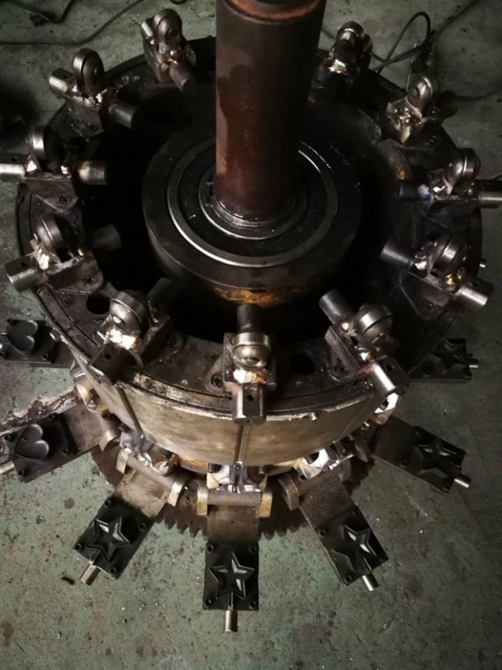 Industrial Lollipop Making Machine